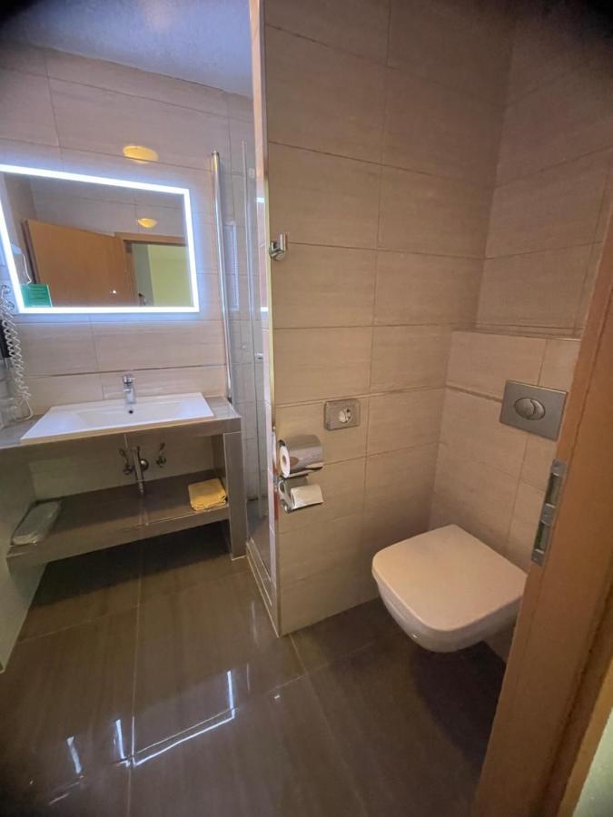 Hotel Sonne Weingarten  Eksteriør bilde
