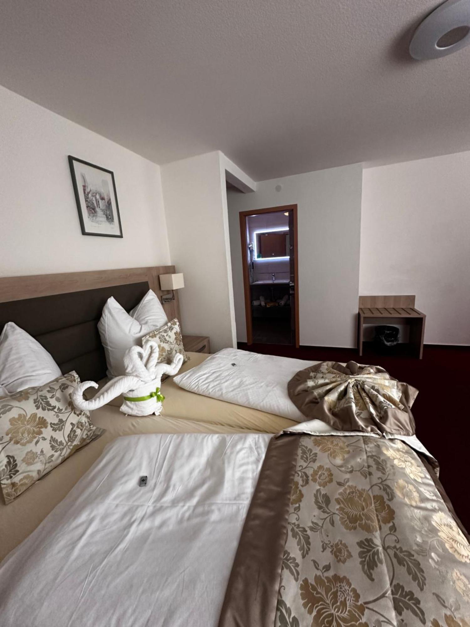 Hotel Sonne Weingarten  Eksteriør bilde