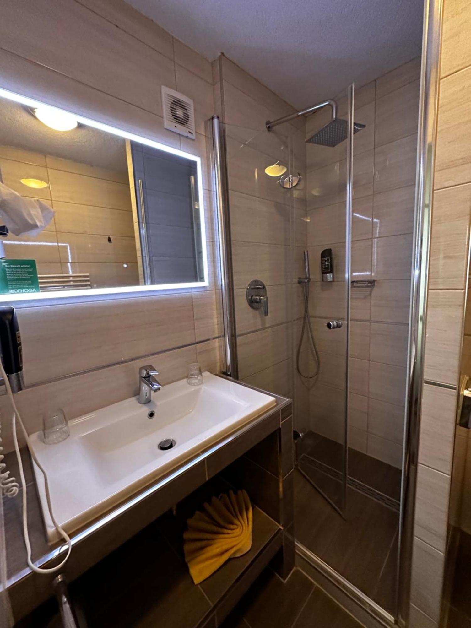 Hotel Sonne Weingarten  Eksteriør bilde